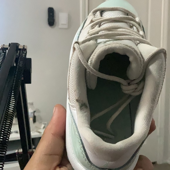 Youth AJ 11 Low ‘Igloo’ - Size 11C - Great Condition, Clean And Ready To Wear - Picture 9 of 9